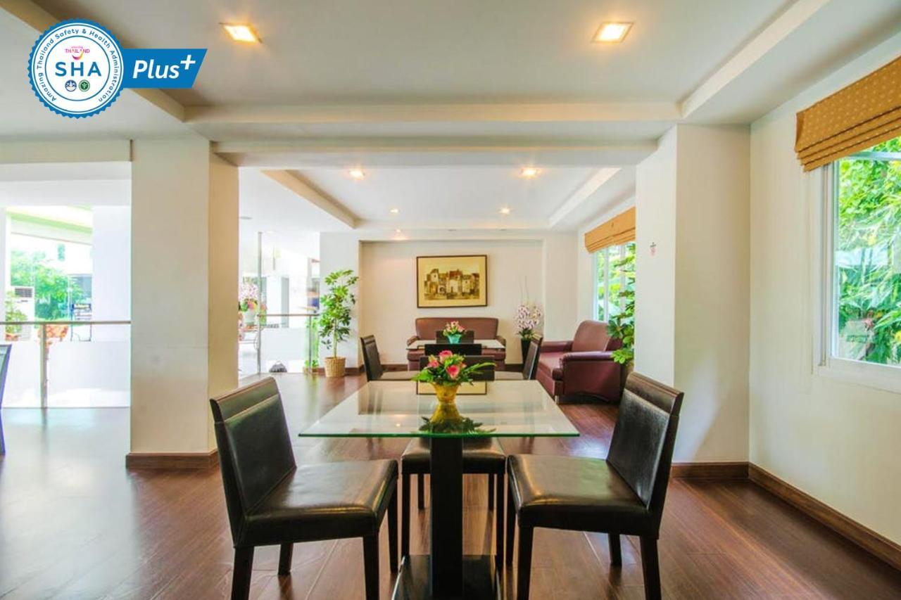 The Platinum Suite Bangkok Exterior foto